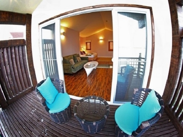 Royal suite con vistas a Toranj - Media pensión 